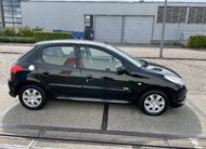 PEUGEOT 206 + 1.4 BENZINE  BJ 2011  231266 KM. NIEUWE  DISTRIBUTIE