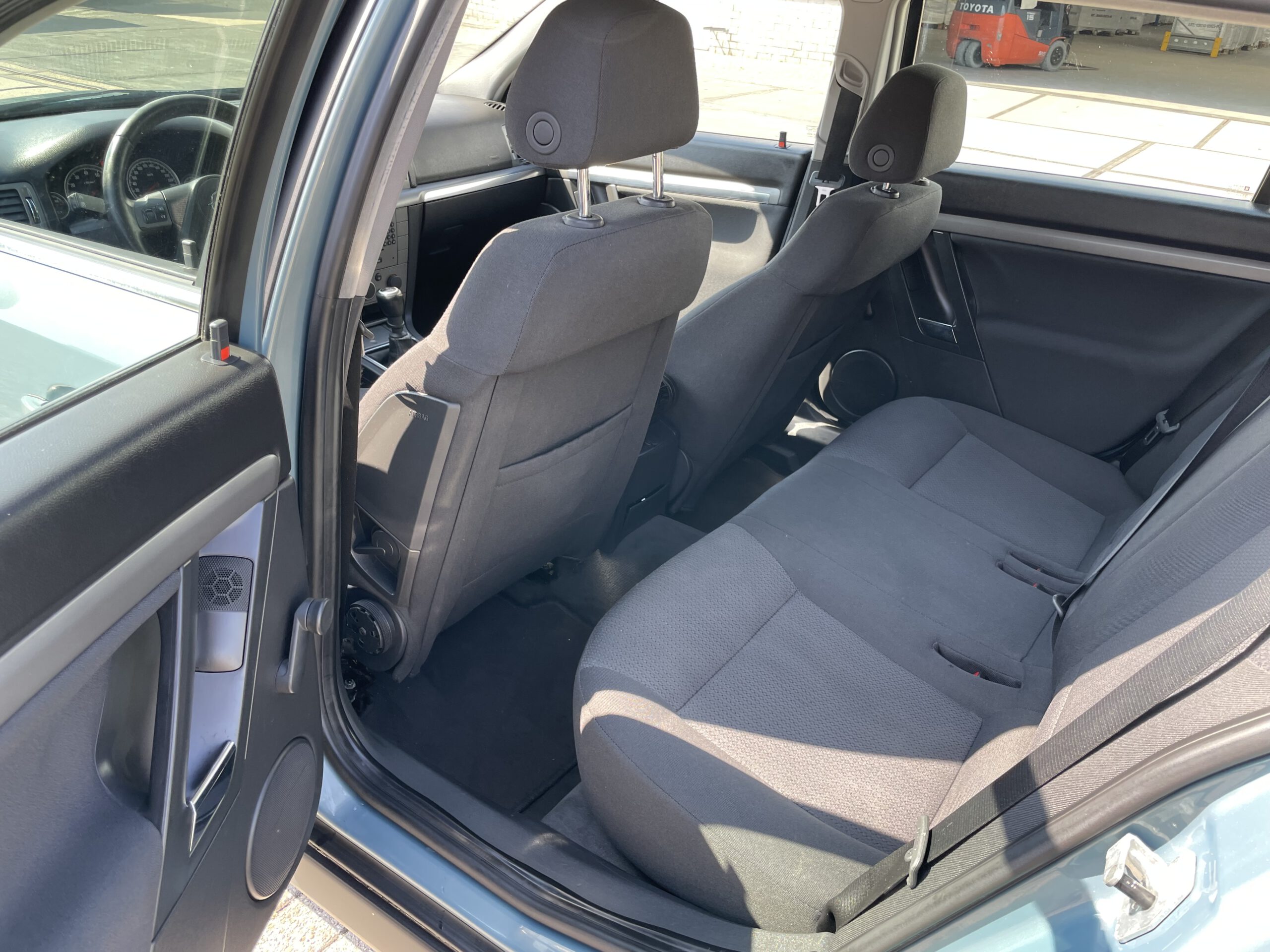 OPEL  VECTRA WAGON 1.8-16V BENZINE  BJ. 2006  306144 KM. NAP. APK.06-05-2023