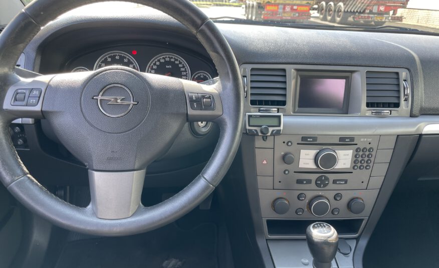 OPEL  VECTRA WAGON 1.8-16V BENZINE  BJ. 2006  306144 KM. NAP. APK.06-05-2023