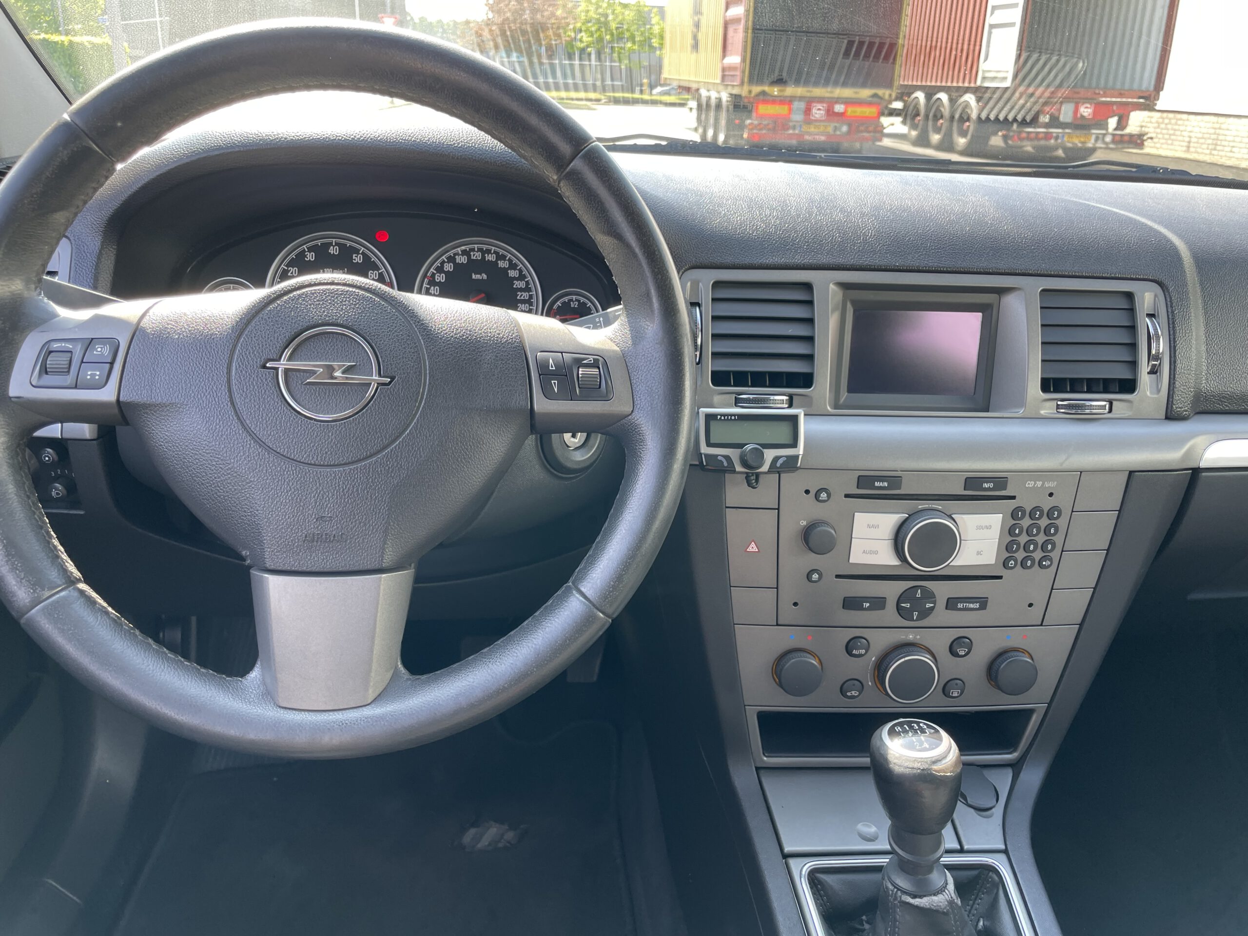 OPEL  VECTRA WAGON 1.8-16V BENZINE  BJ. 2006  306144 KM. NAP. APK.06-05-2023