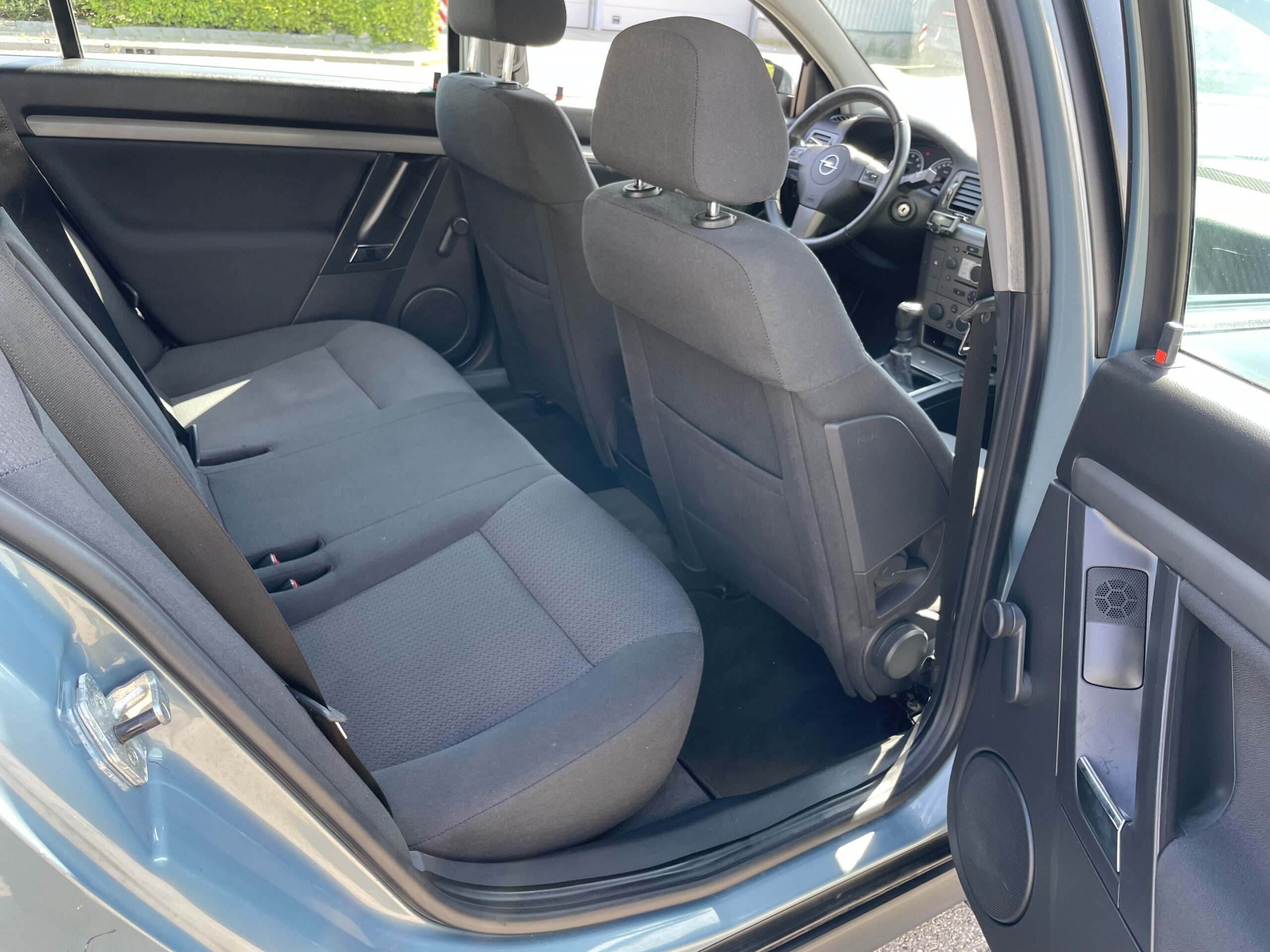 OPEL  VECTRA WAGON 1.8-16V BENZINE  BJ. 2006  306144 KM. NAP. APK.06-05-2023