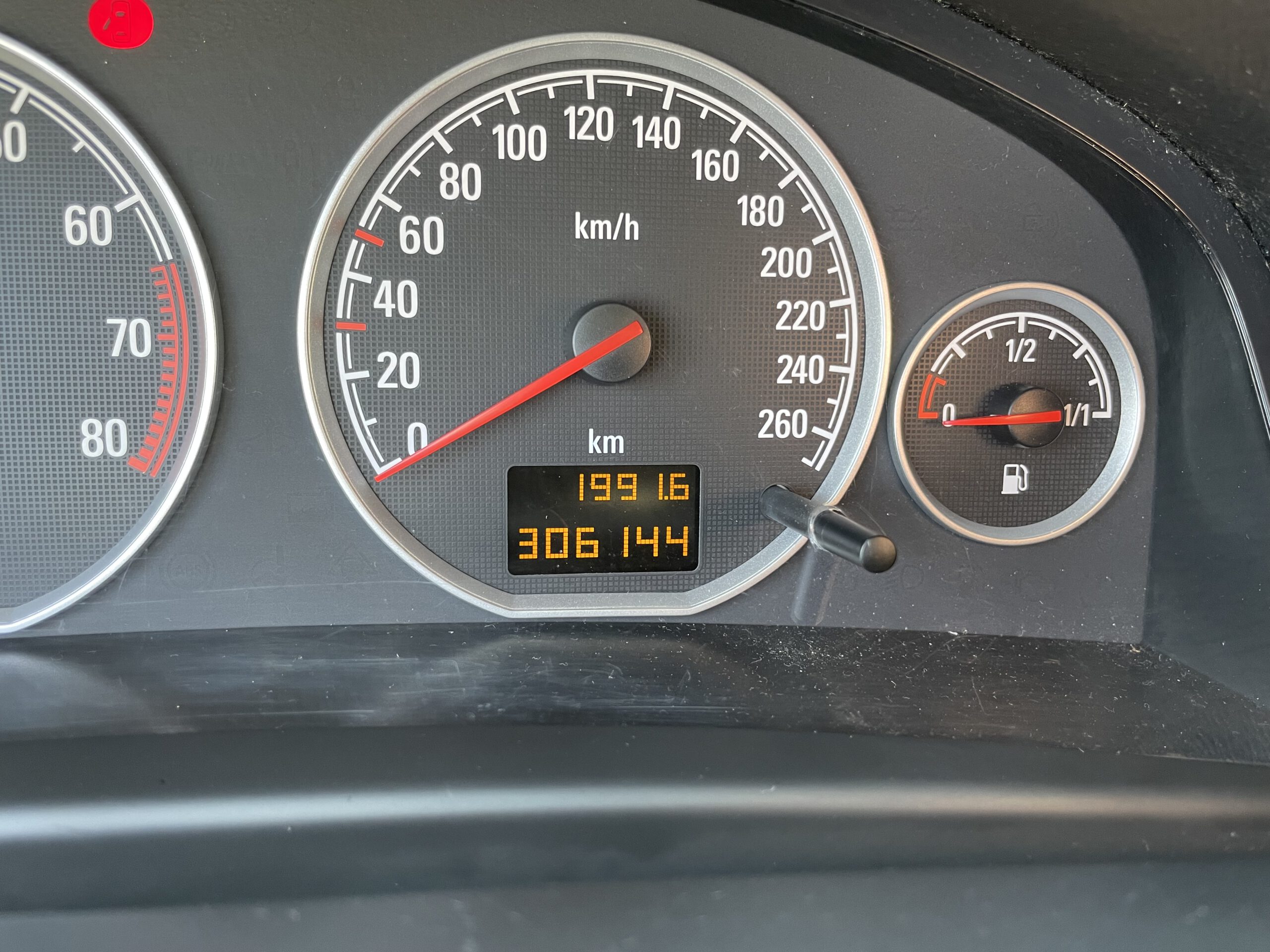 OPEL  VECTRA WAGON 1.8-16V BENZINE  BJ. 2006  306144 KM. NAP. APK.06-05-2023