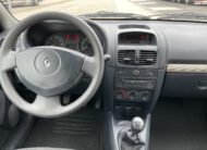 2004 BJ. Renault Clio 1.2-16V BENZINE  5-DEURS 211445 KM. APK TOT 05-12-2022