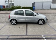 2003 BJ.Renault Clio 1.6 16V Initiale  Xenon, Navigatie 213299 KM. APK TOT 26-11-2022