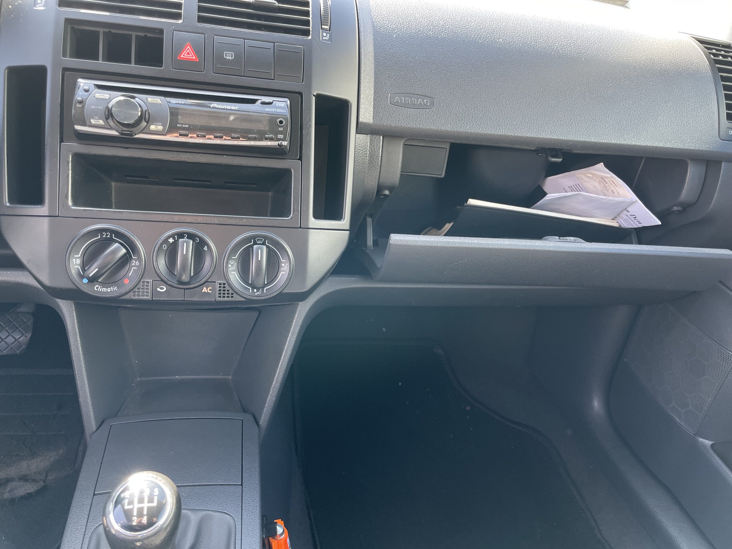 VW POLO  BJ 2005 1.4 16V BENZINE  185732 KM. NAP APK TOT 9-6-2023