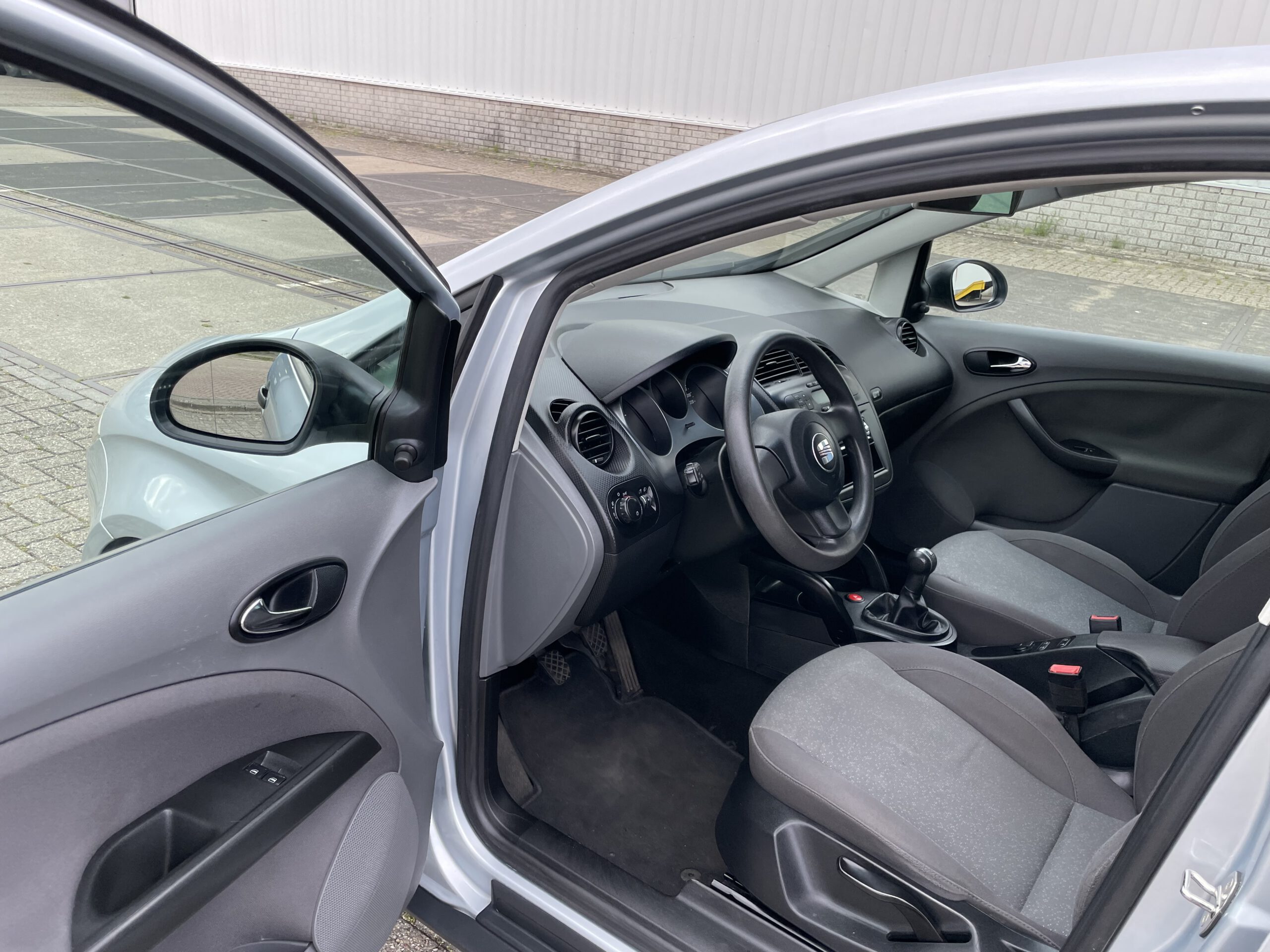 2006 BJ. SEAT ALTEA  1.6 BENZINE REFERENCE 232595  KM. APK 2023  AIRCO NAP