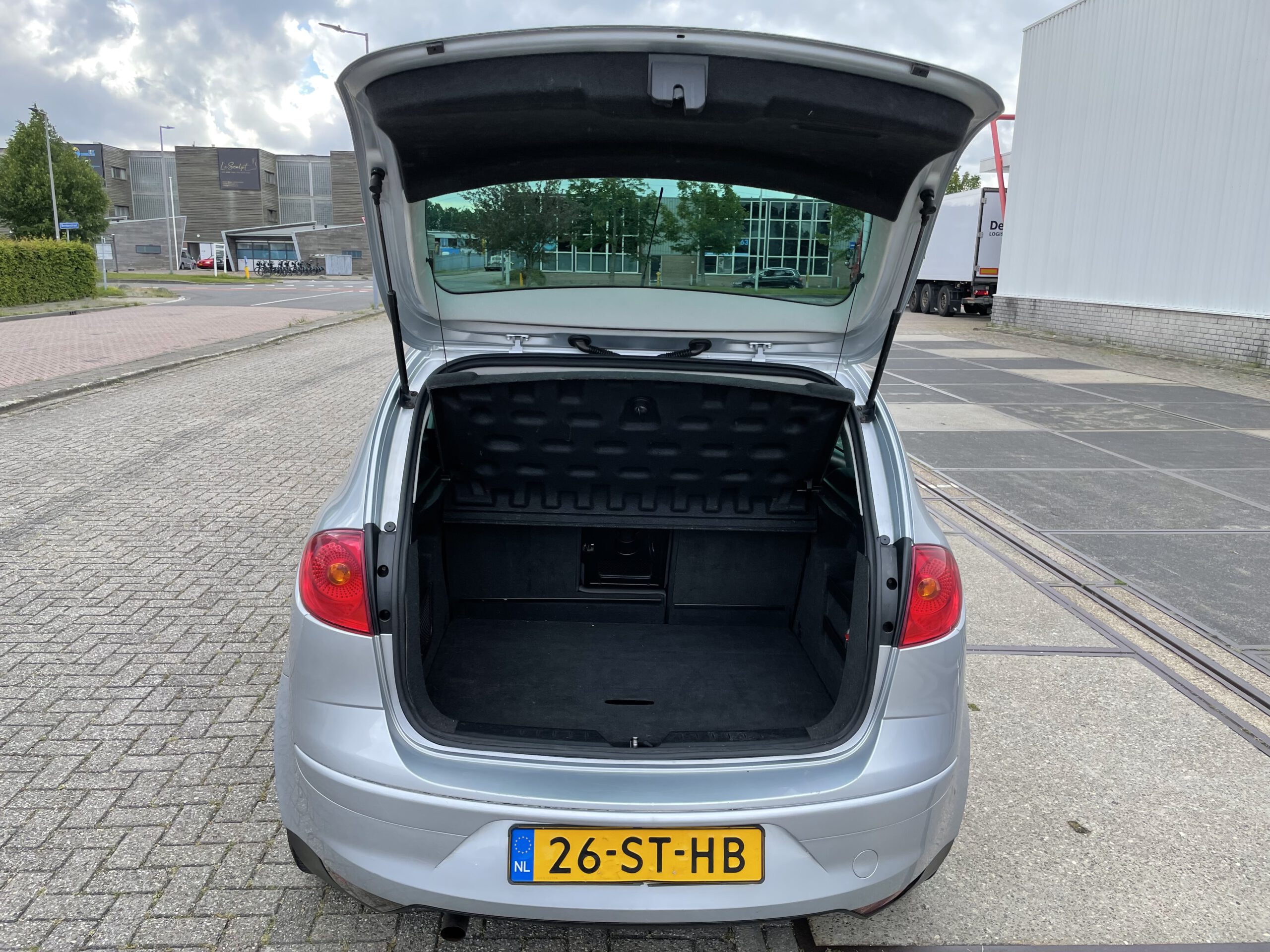 2006 BJ. SEAT ALTEA  1.6 BENZINE REFERENCE 232595  KM. APK 2023  AIRCO NAP