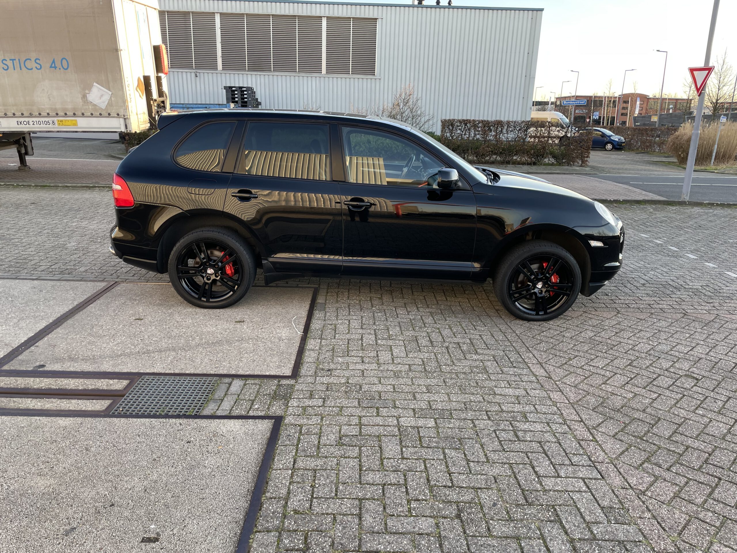 2008 BJ porsche cayenne gts uitvoering 3.6 benzine bj. 2008 km. 273497 apk 04-05-2024