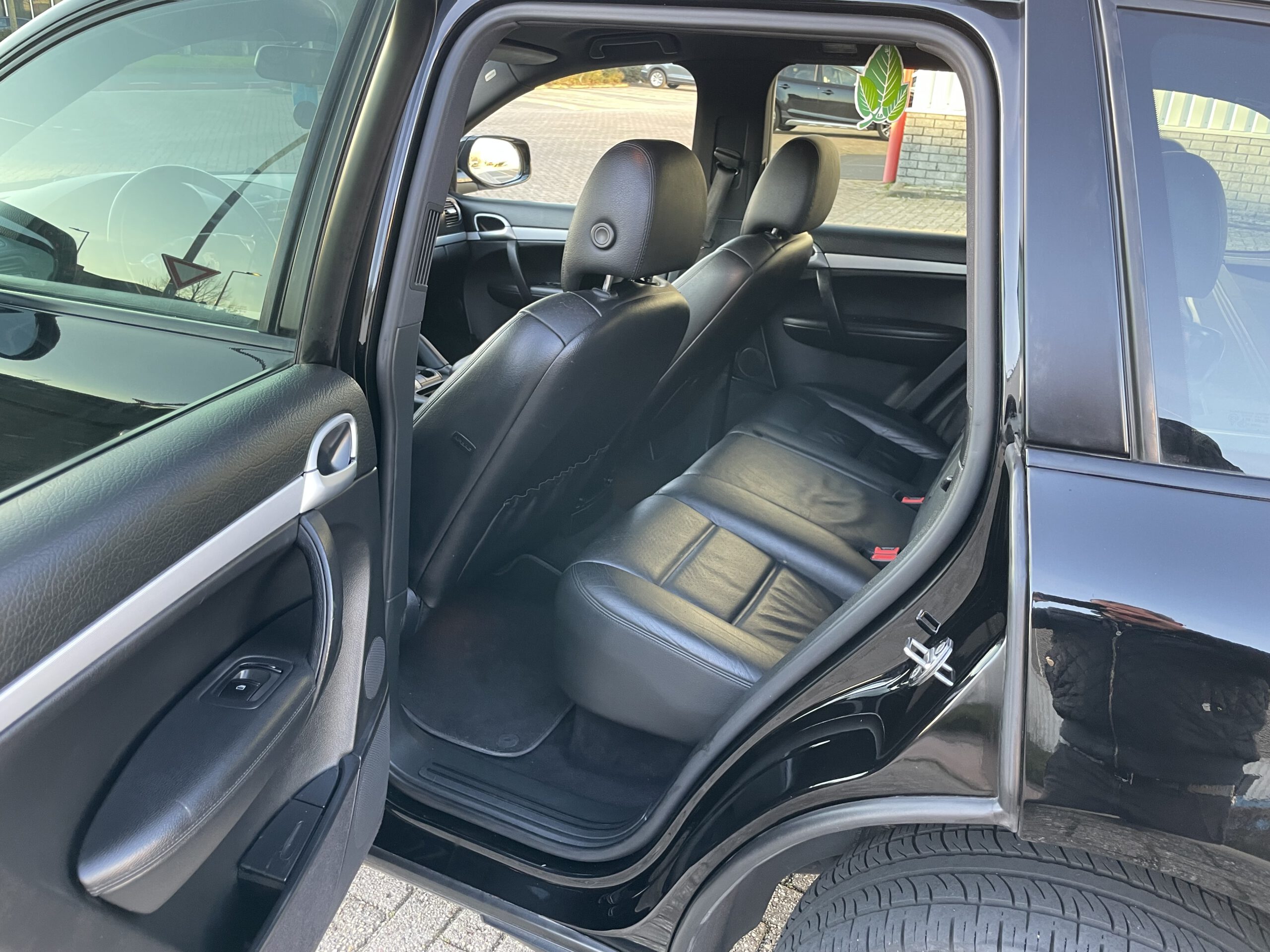 2008 BJ porsche cayenne gts uitvoering 3.6 benzine bj. 2008 km. 273497 apk 04-05-2024