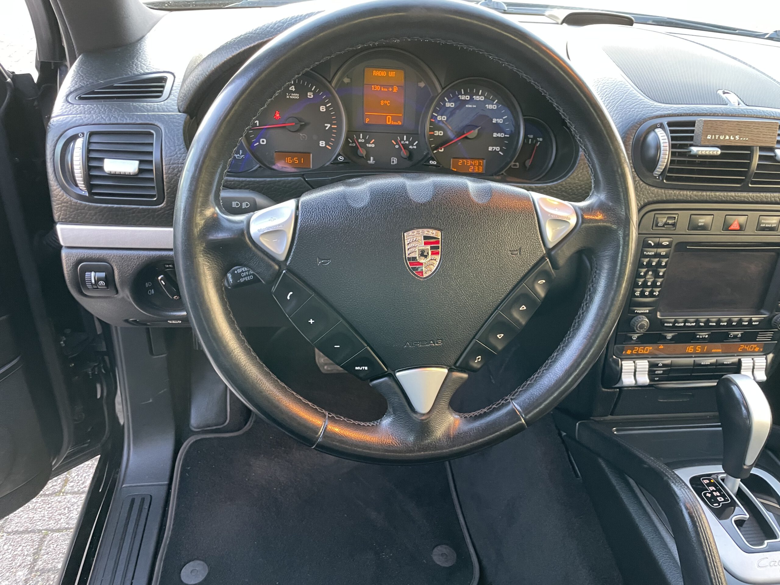 2008 BJ porsche cayenne gts uitvoering 3.6 benzine bj. 2008 km. 273497 apk 04-05-2024