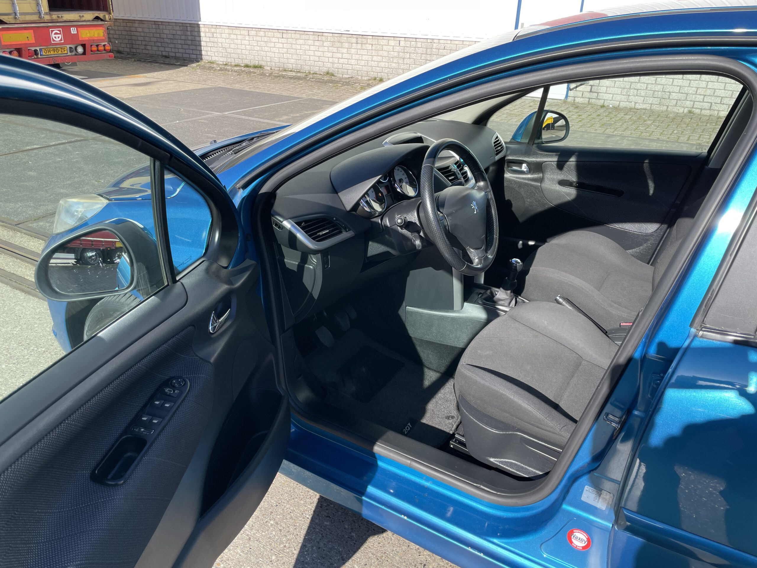 2008 BJ peugeot 207 1.6 vti benzine bj.2008 km. 181169 apk 13-04-2024 airco, nap, cruise control,