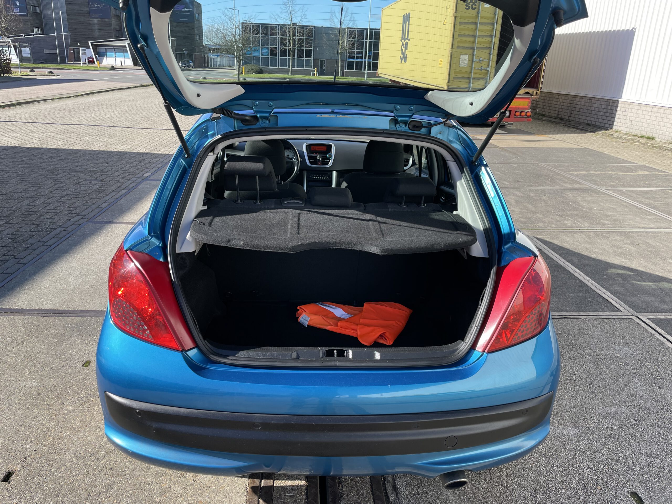 2008 BJ peugeot 207 1.6 vti benzine bj.2008 km. 181169 apk 13-04-2024 airco, nap, cruise control,