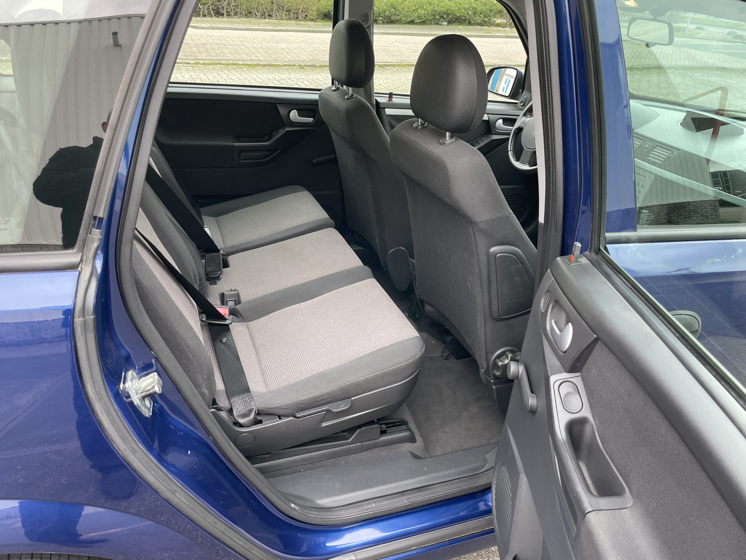 2005 BJ opel meriva 1.6 16v 2005 km. 181443 apk 05-04-2024