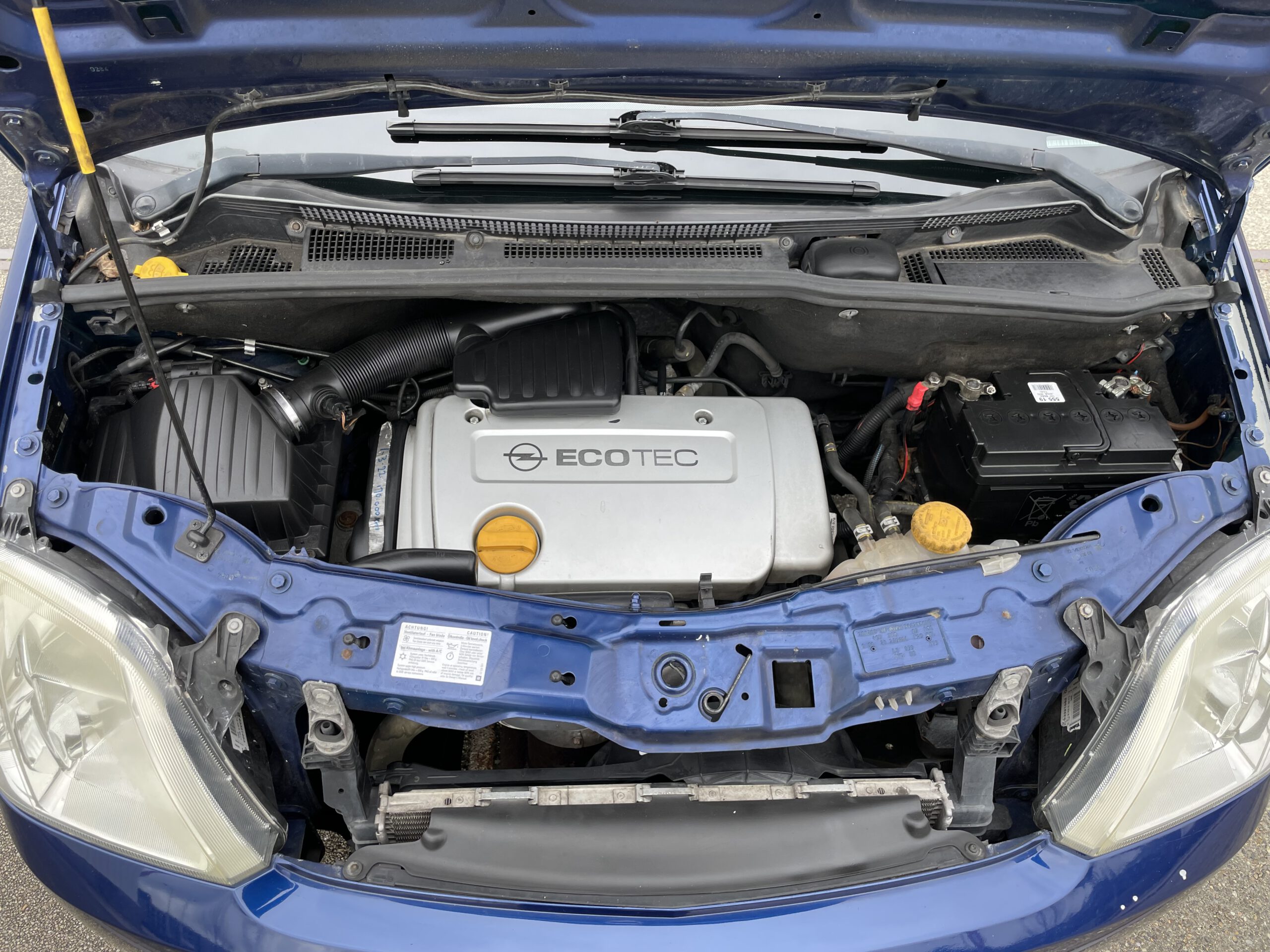 2005 BJ opel meriva 1.6 16v 2005 km. 181443 apk 05-04-2024