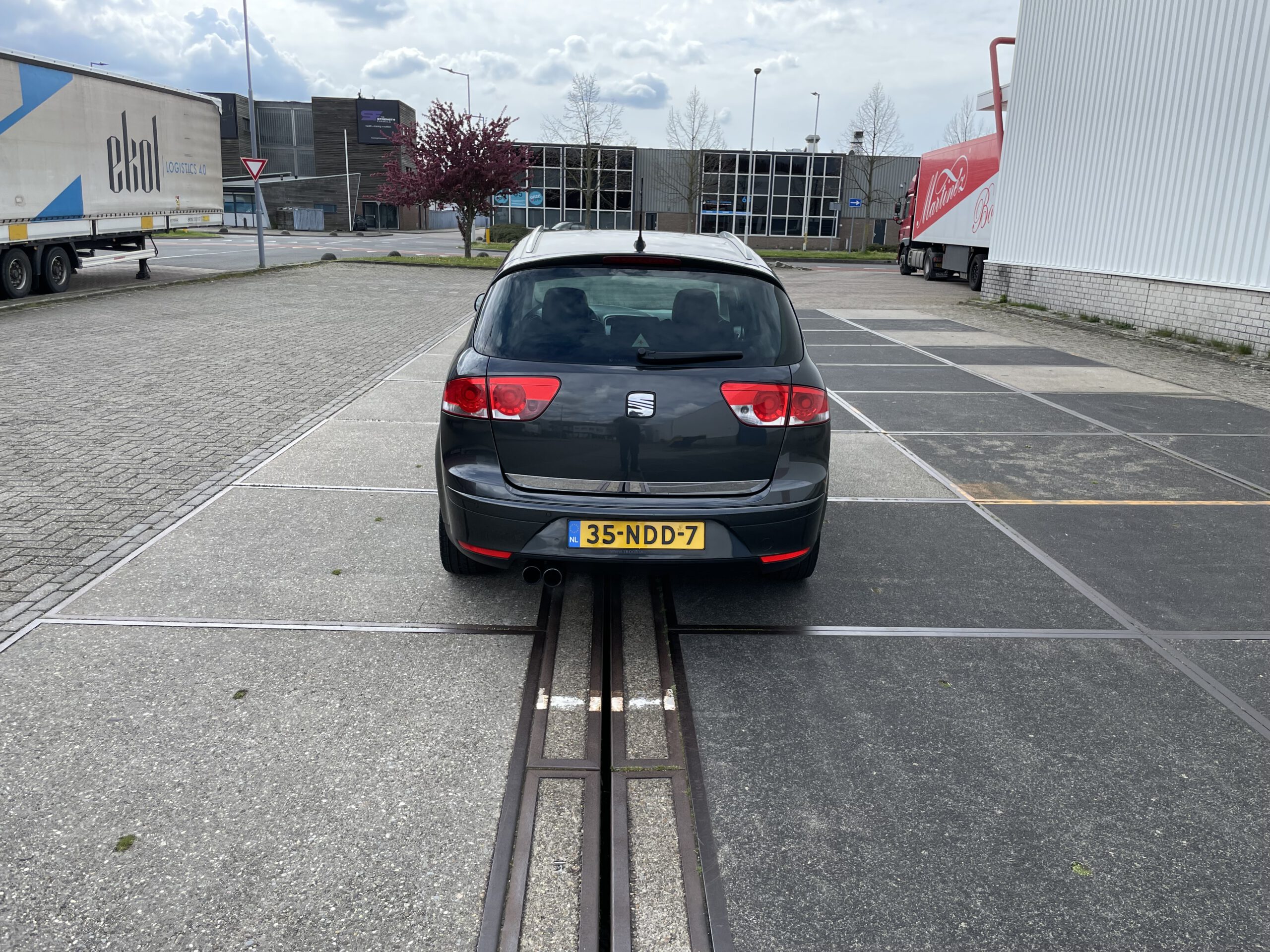 2010 BJ seat altea xl 1.8 tfsi bj. 2010 km. 189001 automaat nap clima stoelverwarm leer apk 28-04-2024