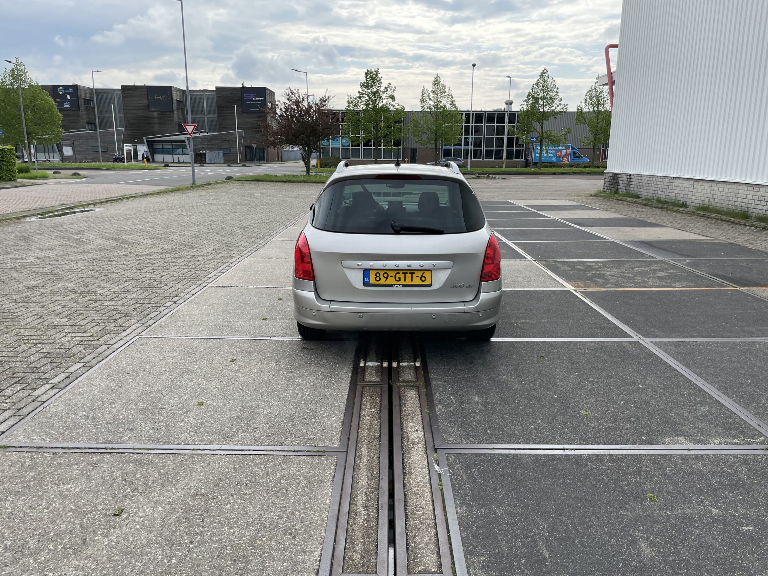 2008 BJ peugeot 308 sw 1.6 vti benzine km. 66688 automaat panorama