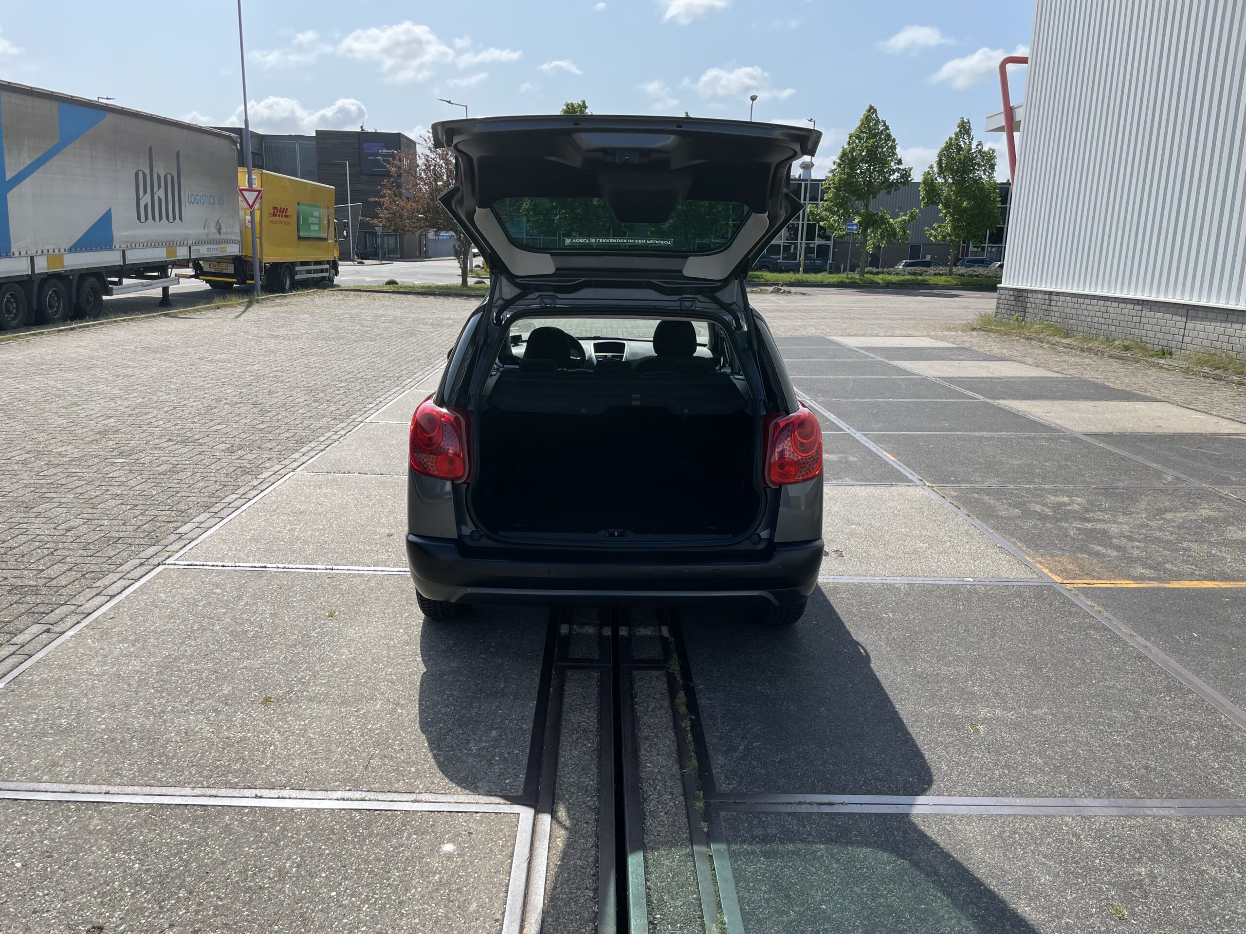 2008 BJ peugoet 207 sw 1.4 vti benzine km.192240 apk tot 03-08-2023 auto