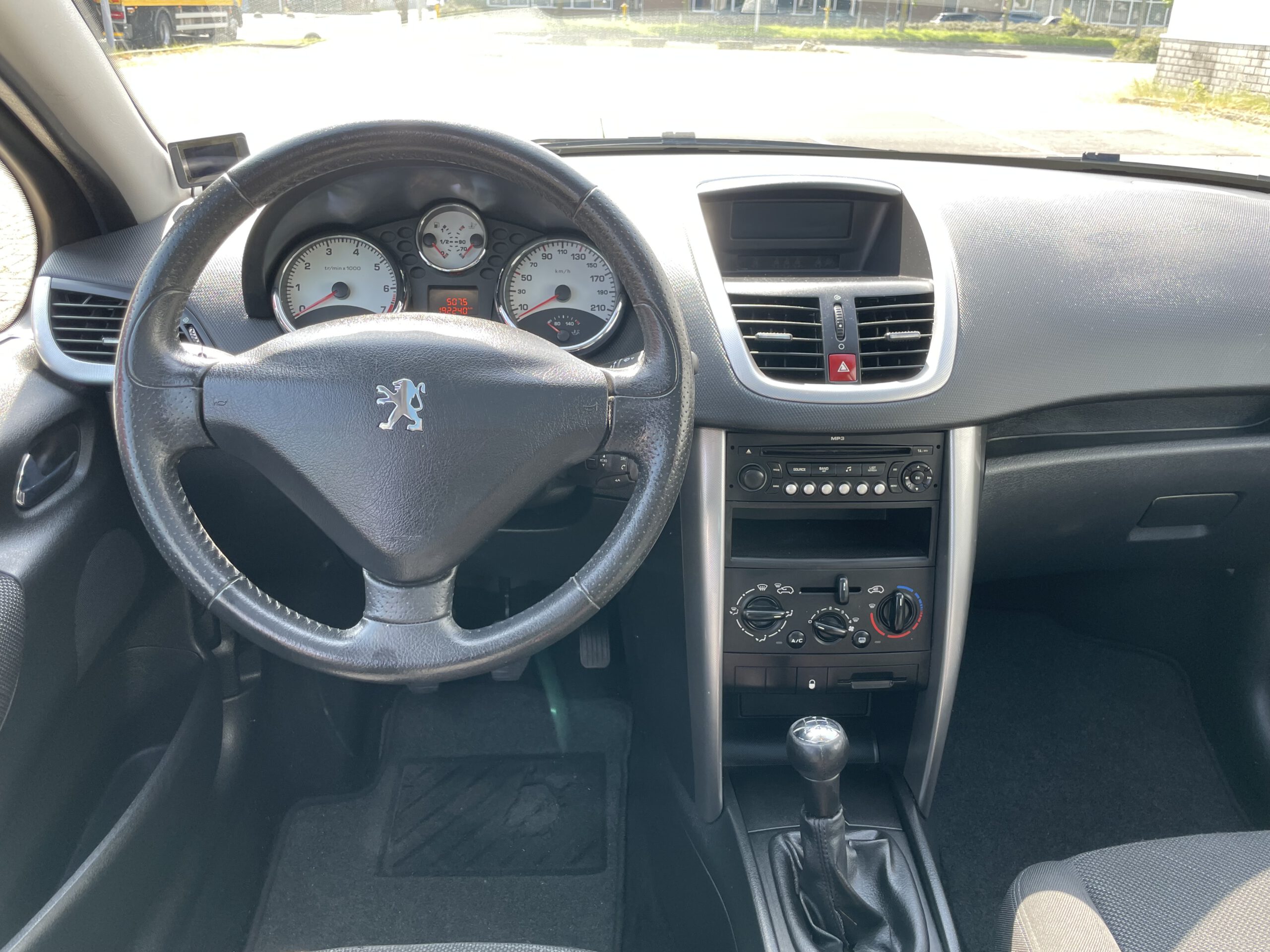 2008 BJ peugoet 207 sw 1.4 vti benzine km.192240 apk tot 03-08-2023 auto