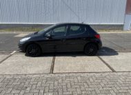 2007 BJ peugoet 207 1.4 16v benzine bj. 2007 km. 231191 apk tot 22-12-2023 nieuwe distributie