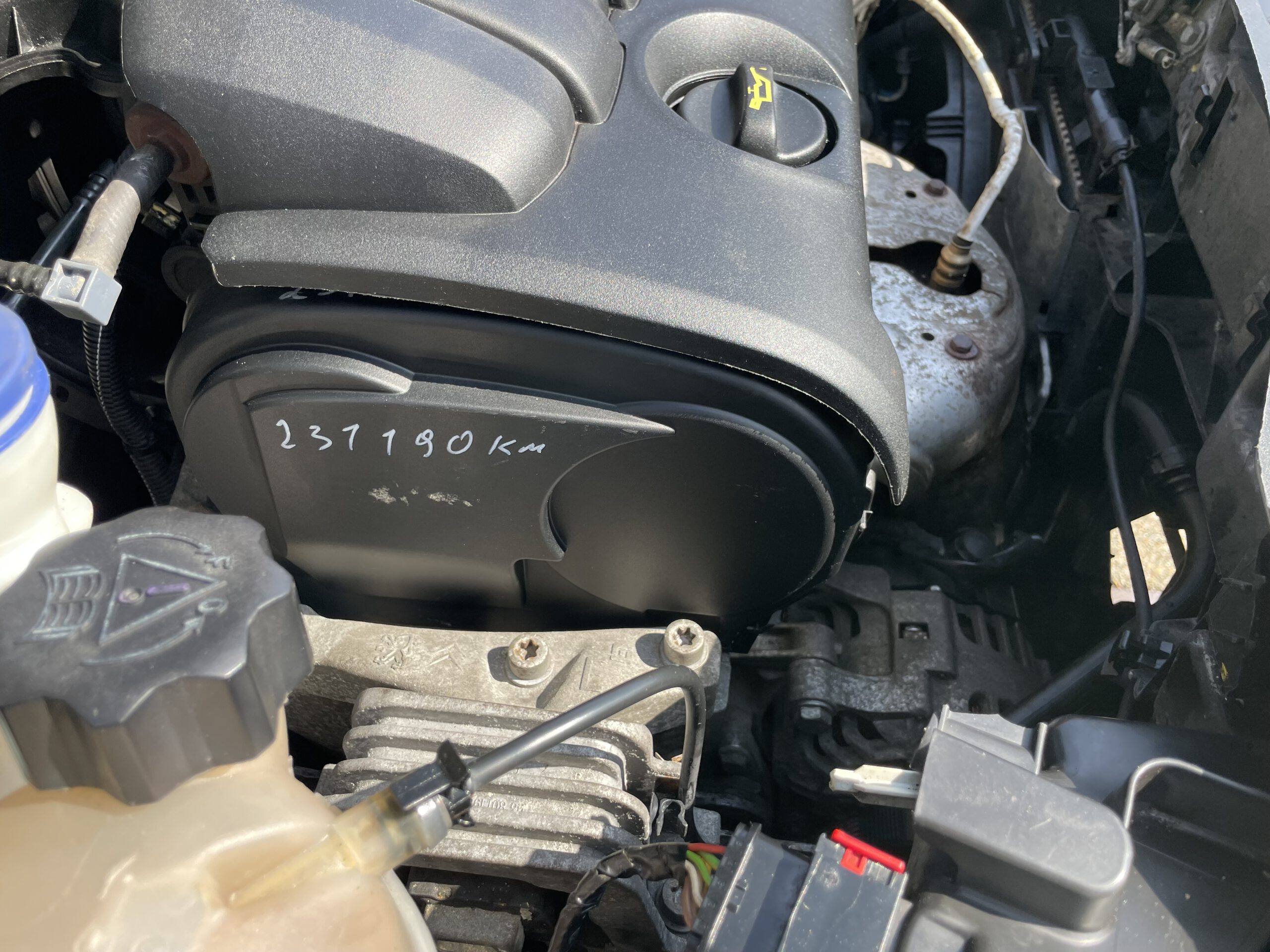 2007 BJ peugoet 207 1.4 16v benzine bj. 2007 km. 231191 apk tot 22-12-2023 nieuwe distributie